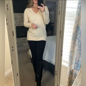 Women's express Cream V-Neck Sweater